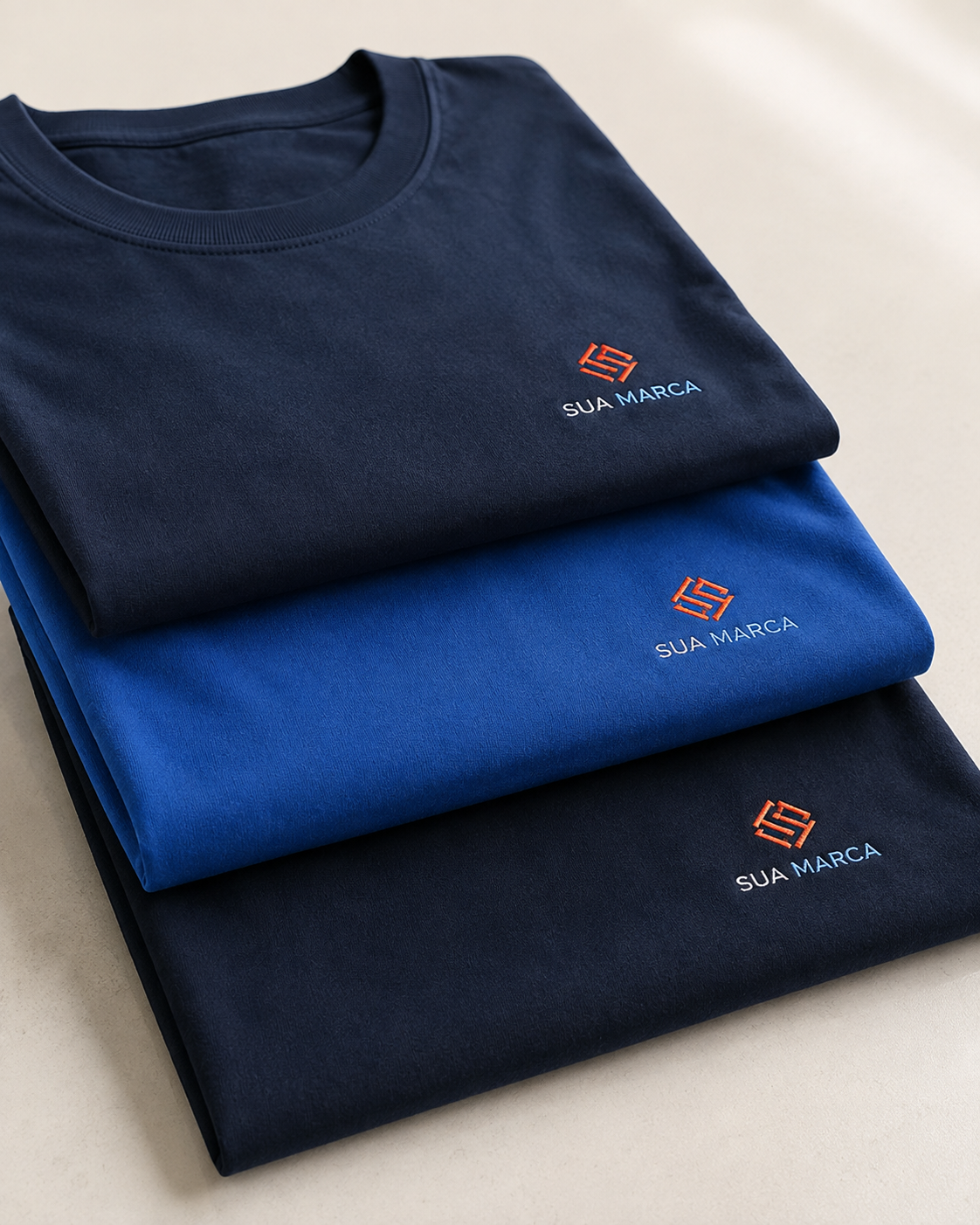 Camisas de algodão bordadas em cores variadas