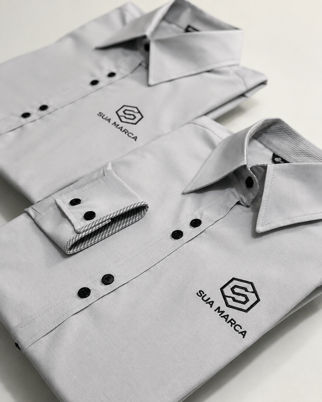 Camisa social clara personalizada